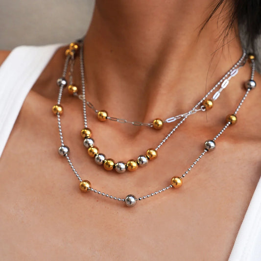 Gold Bead Clavicle Necklace