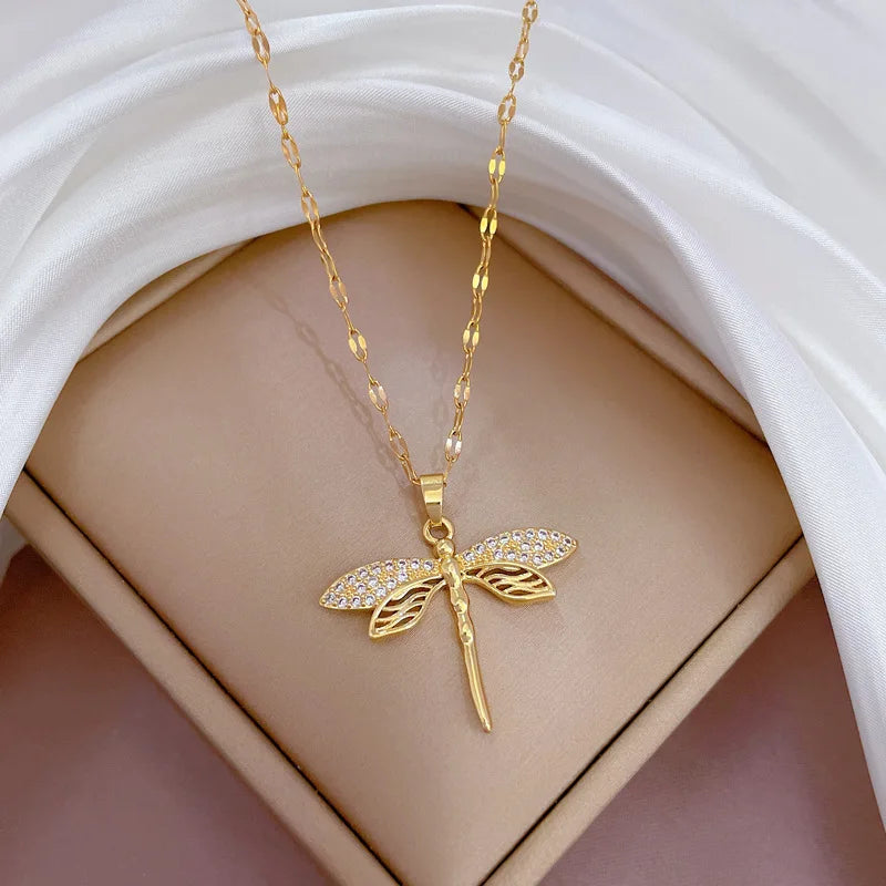 Dragonfly Clavicle Necklace