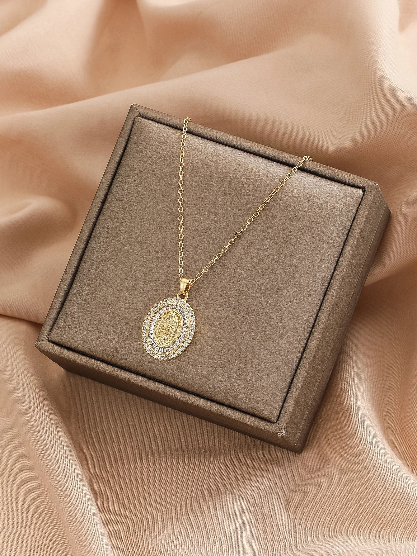 Zircon Santa Maria Necklace