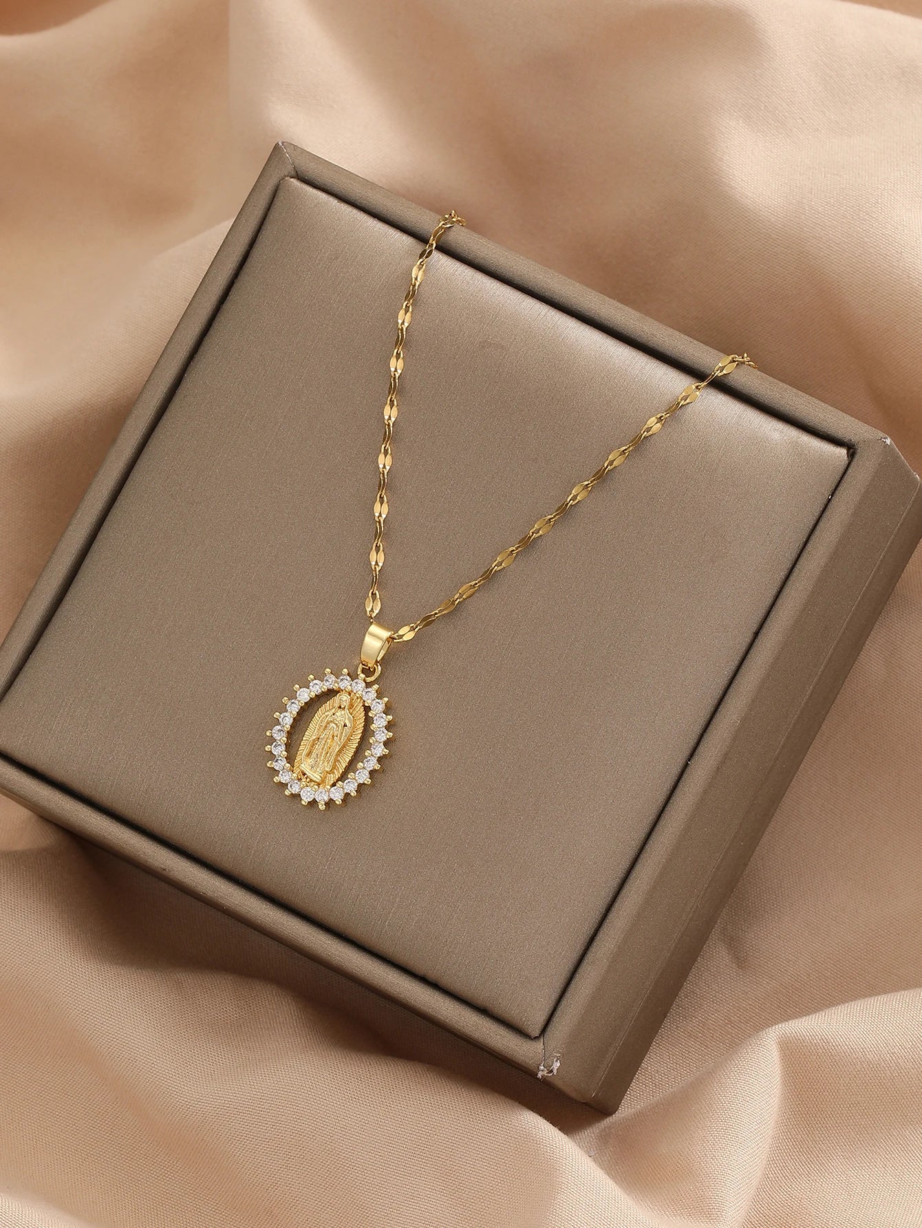 Zircon Santa Maria Necklace